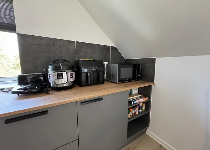 The Snowdrop - New Exclusive 4 Bedroom House, Up To 8 Persons - 155m2 - Free Parking Apartmán *