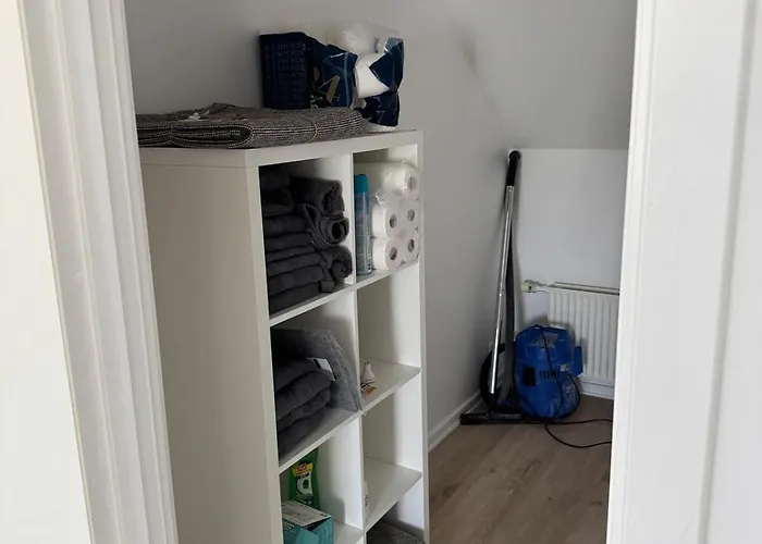 The Snowdrop - New Exclusive 4 Bedroom House, Up To 8 Persons - 155m2 - Free Parking * Marslev