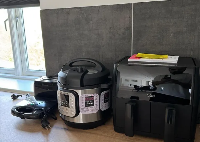 Apartmán The Snowdrop - New Exclusive 4 Bedroom House, Up To 8 Persons - 155m2 - Free Parking *